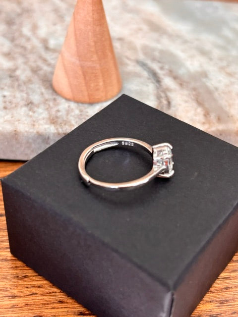 Bague Solitaire Argent 925 Rhodié – Topaze Blanc Certifié 0,99 ct – Non Traitée – Origine Brésil