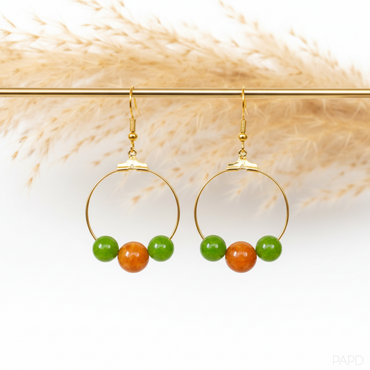 Boucles d’oreilles anneau doré calcédoine verte, agate paon & topaze jaune, perles naturelles 8-10mm. Fait main France – PAPD.