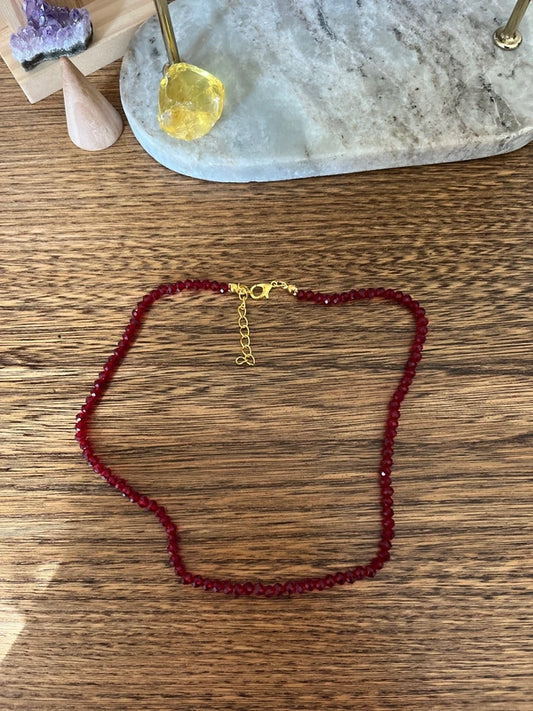 Collier Perles Facettées Bleues, Rouges ou Noires – Bijou Bohème Élégant 45 cm